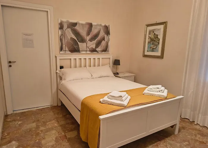 Maison Piramide Roma